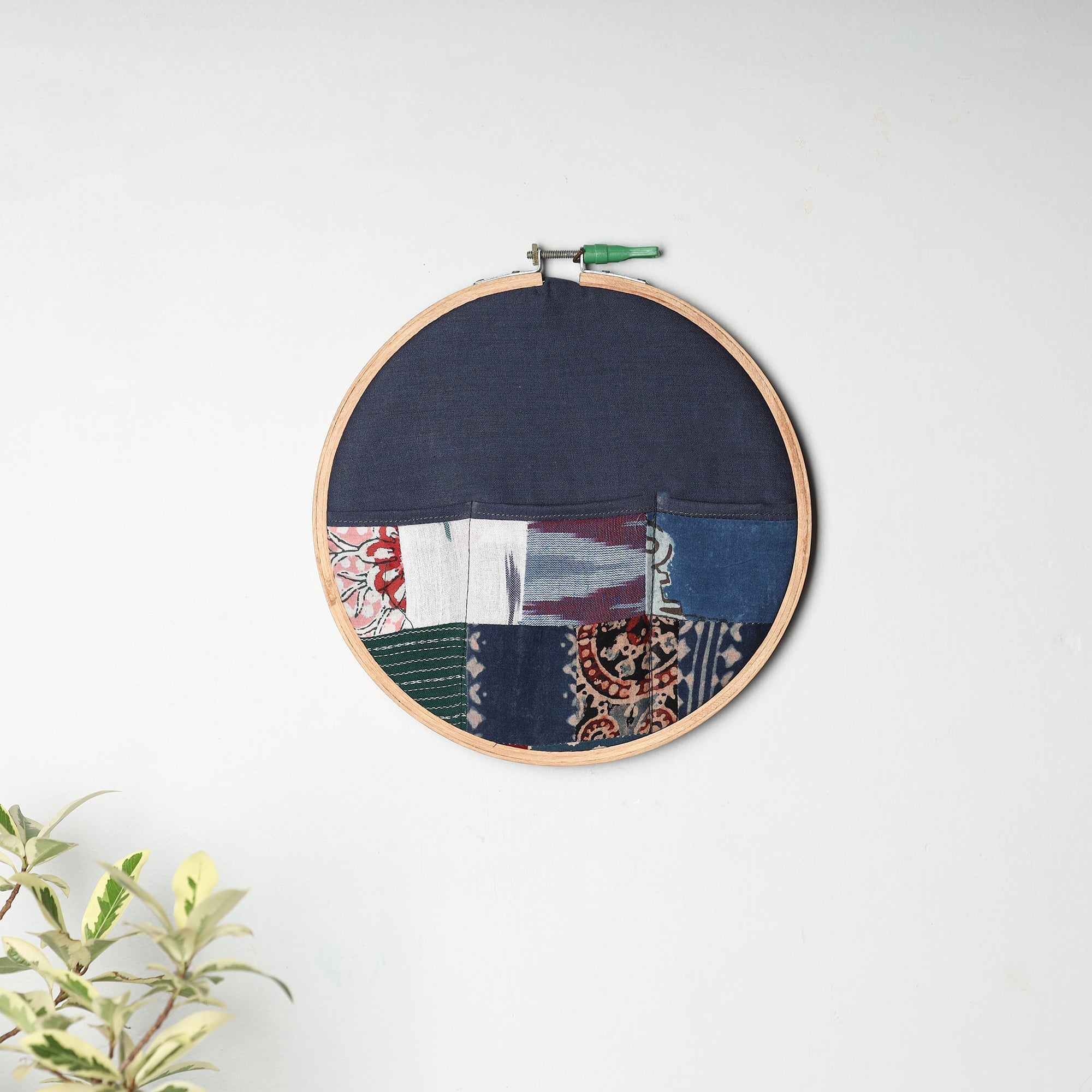  Embroidery Hoop Wall Decor (Small) 44  
