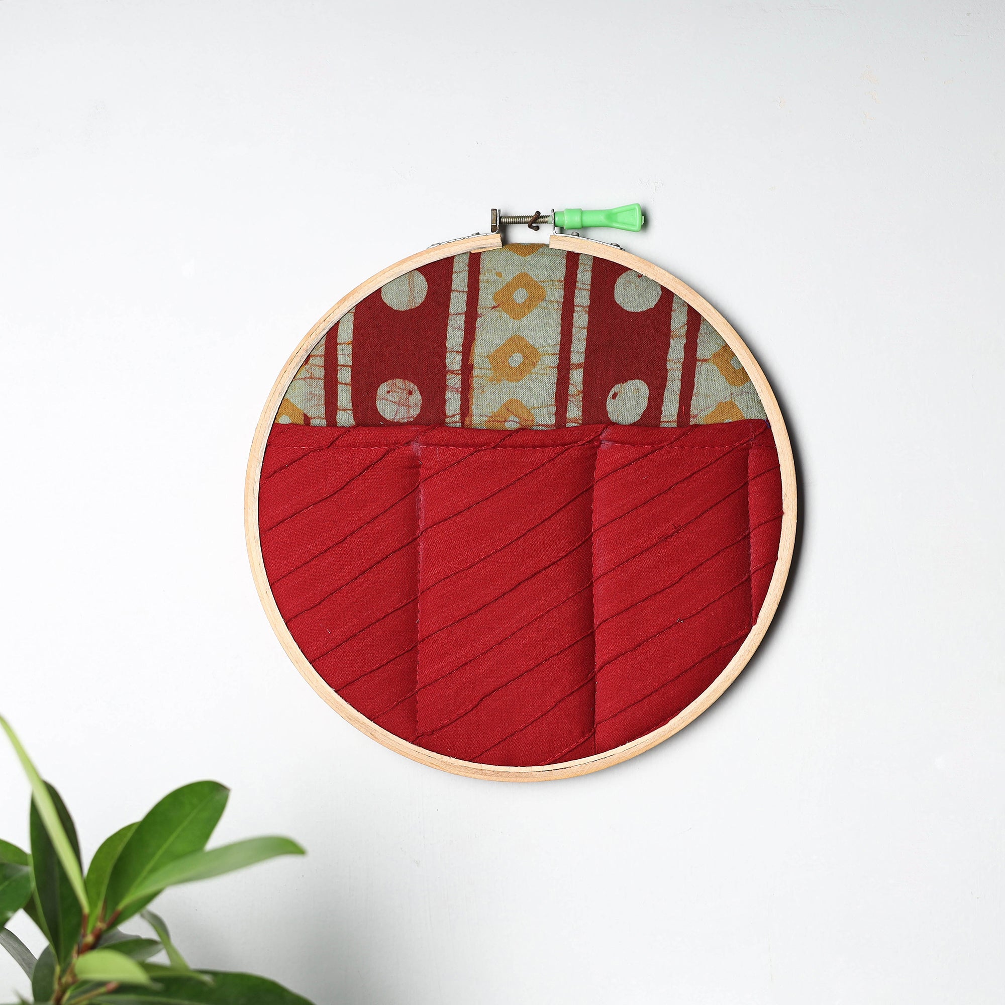  Embroidery Hoop Wall Decor (Small) 55 