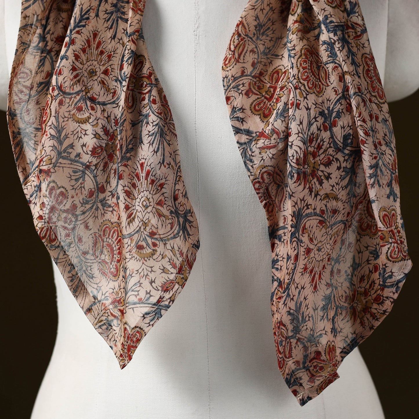 Kalamkari chanderi silk pendant necklace scarf 09