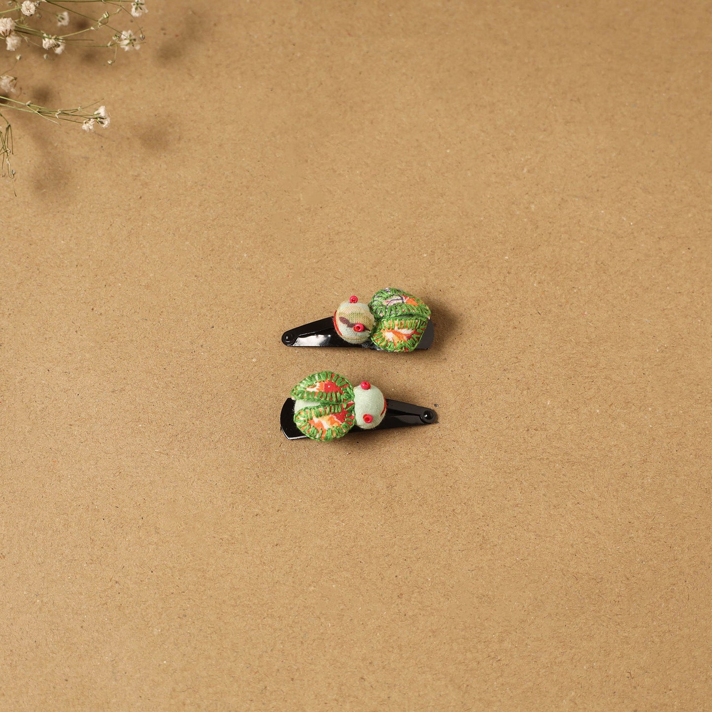 Fab artwork tik-tak hair clip for kids (set of 2) 22