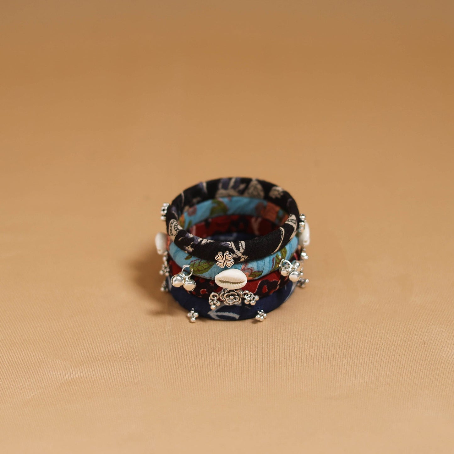 Fabart gs handmade bangle (set of 4) 01 - handcrafted
