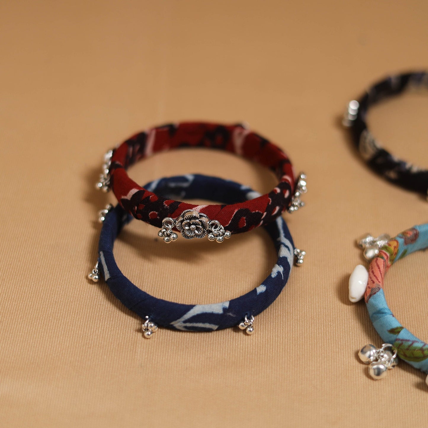 Fabart gs handmade bangle (set of 4) 01 - handcrafted