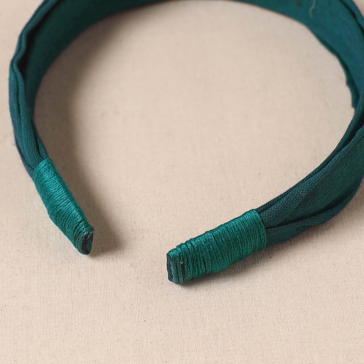 Fabart knotted hair band 04 - handcrafted