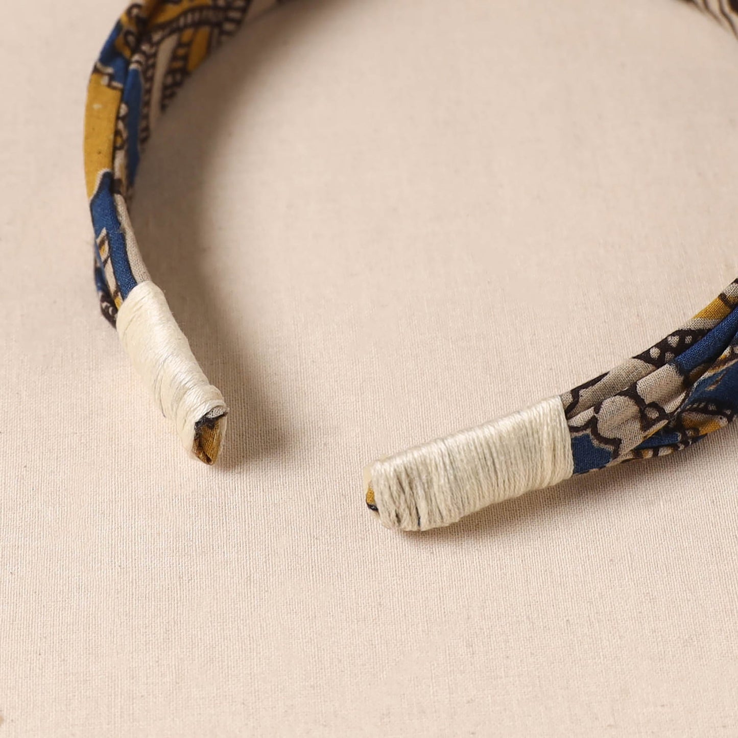 Fabart knotted hair band 30 - handcrafted