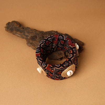 Fabart Shell & Jute Work Handmade Bangle 37