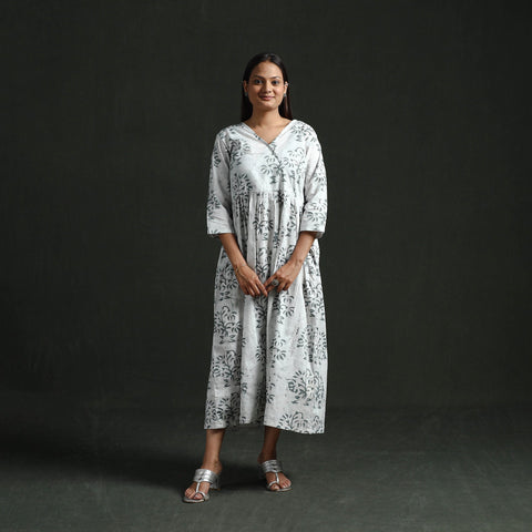 Flared angrakha cotton hand block batik print dress 08