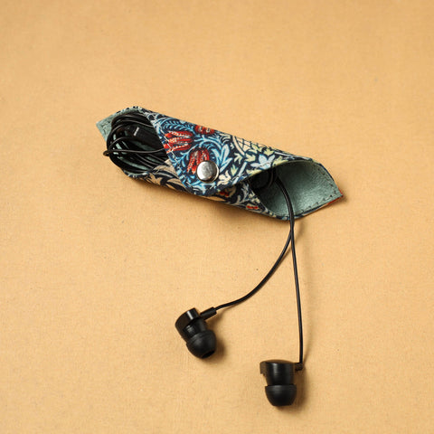 Floral handcrafted cable organiser 52