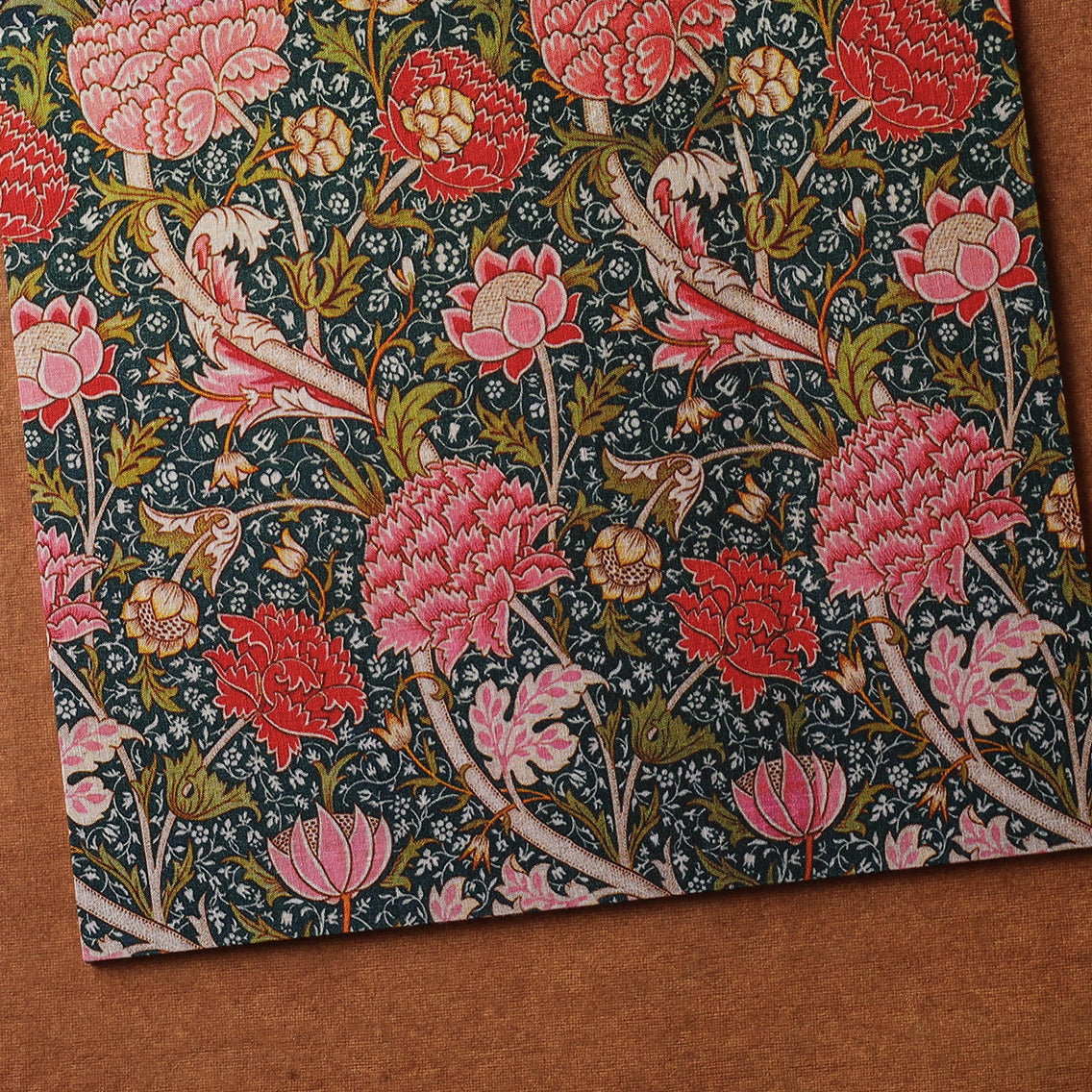  Floral Printed Handcrafted Clipboard 