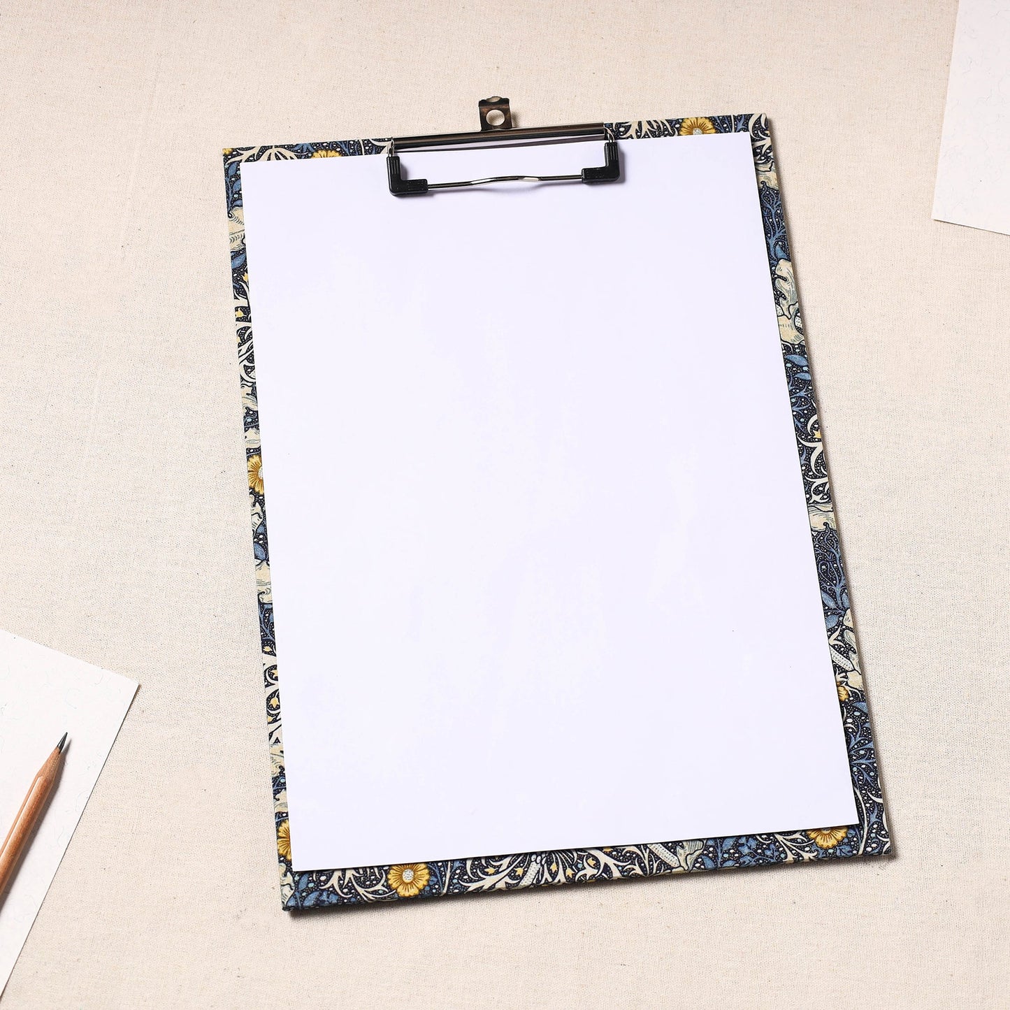  Floral Printed Handcrafted Clipboard 