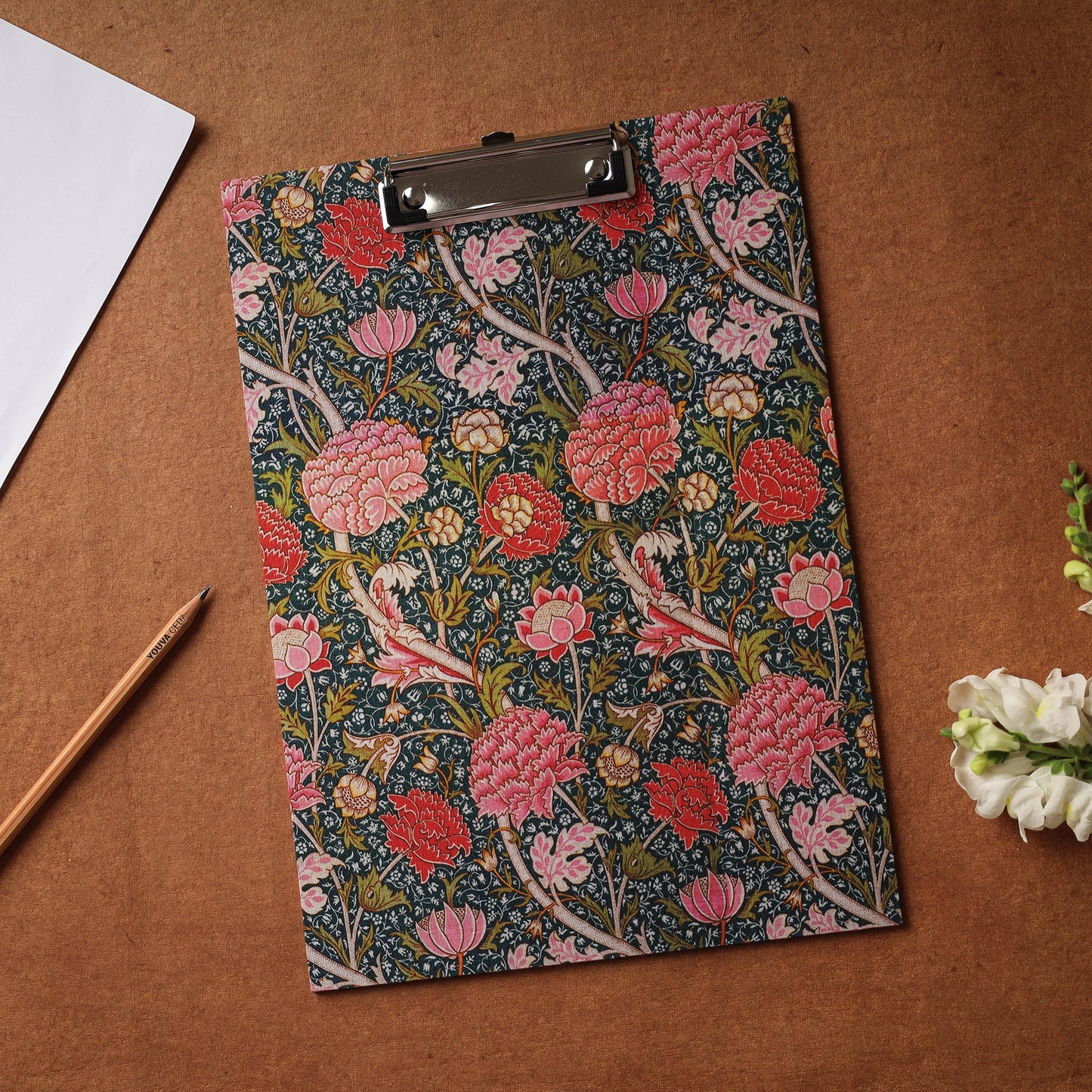  Floral Printed Handcrafted Clipboard 