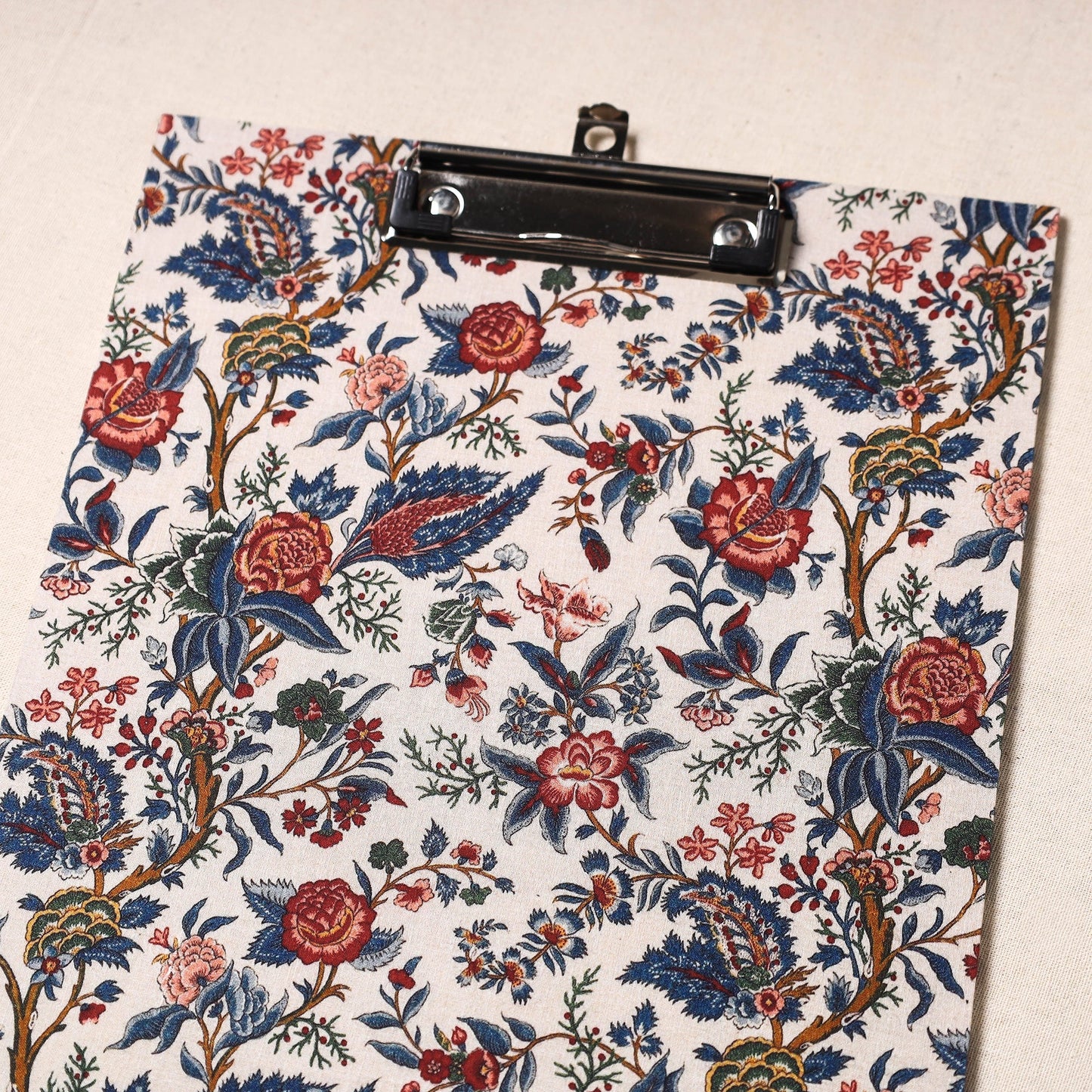  Floral Printed Handcrafted Clipboard 