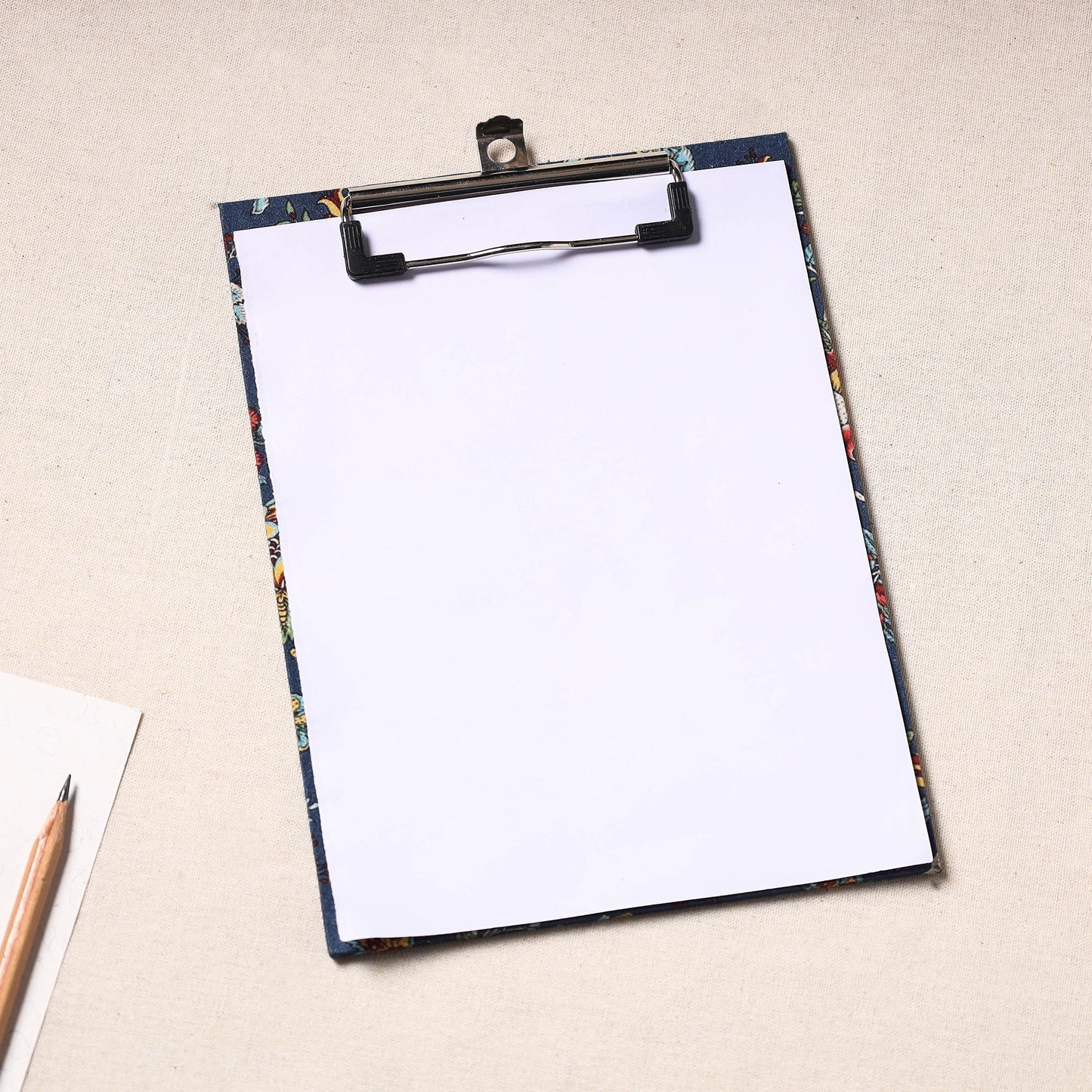  Floral Printed Handcrafted Clipboard 