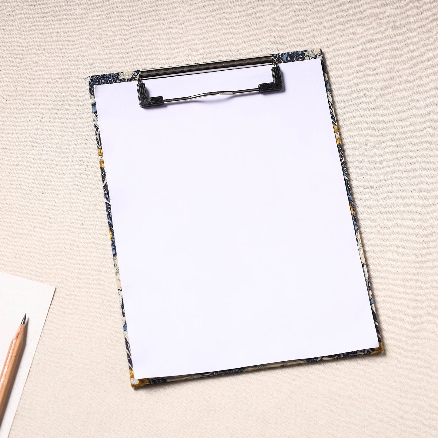  Floral Printed Handcrafted Clipboard 