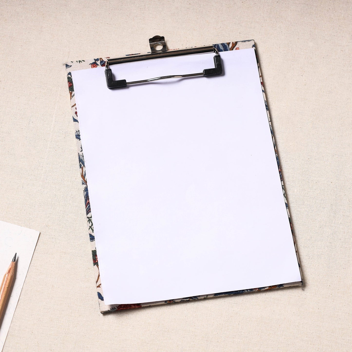  Floral Printed Handcrafted Clipboard 