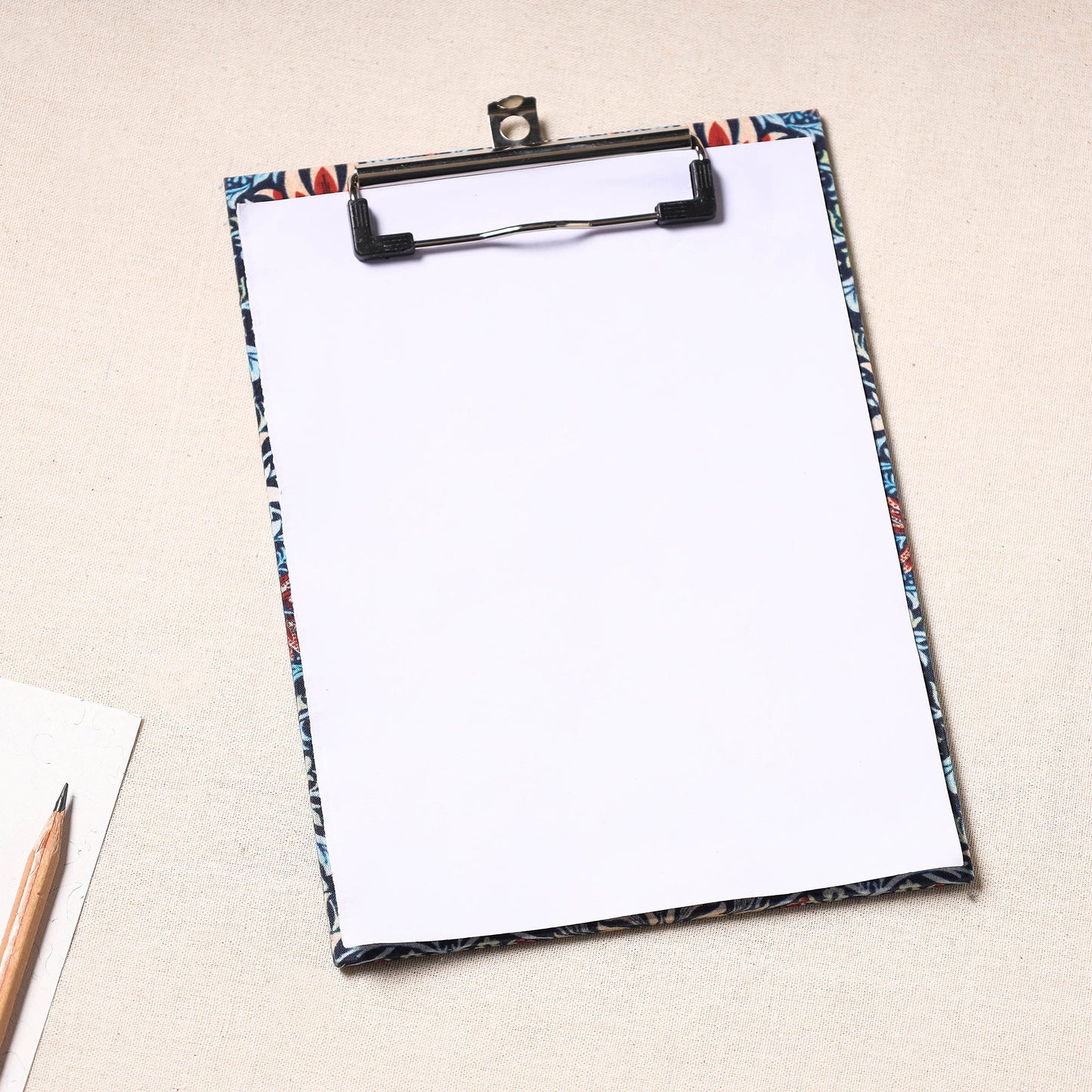  Floral Printed Handcrafted Clipboard 
