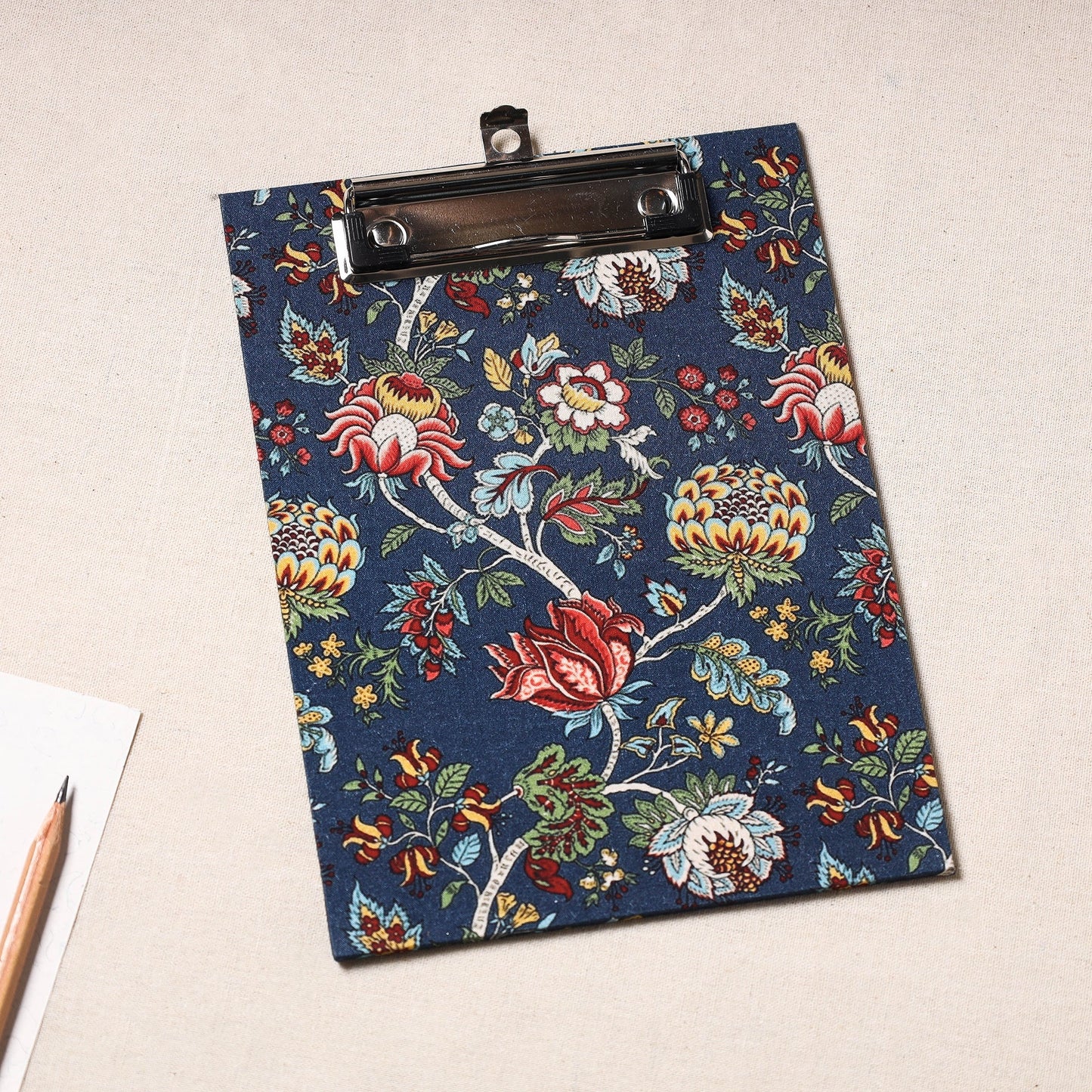  Floral Printed Handcrafted Clipboard 