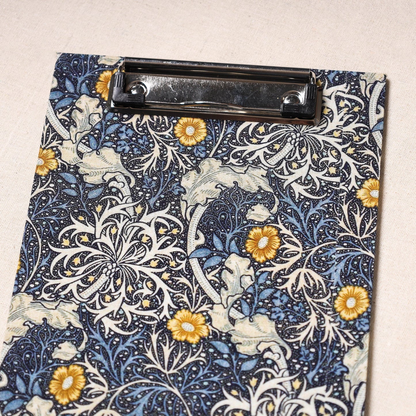  Floral Printed Handcrafted Clipboard 