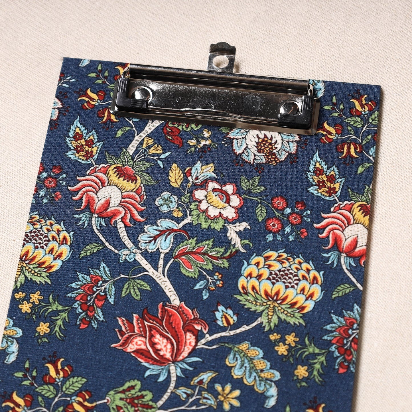  Floral Printed Handcrafted Clipboard 