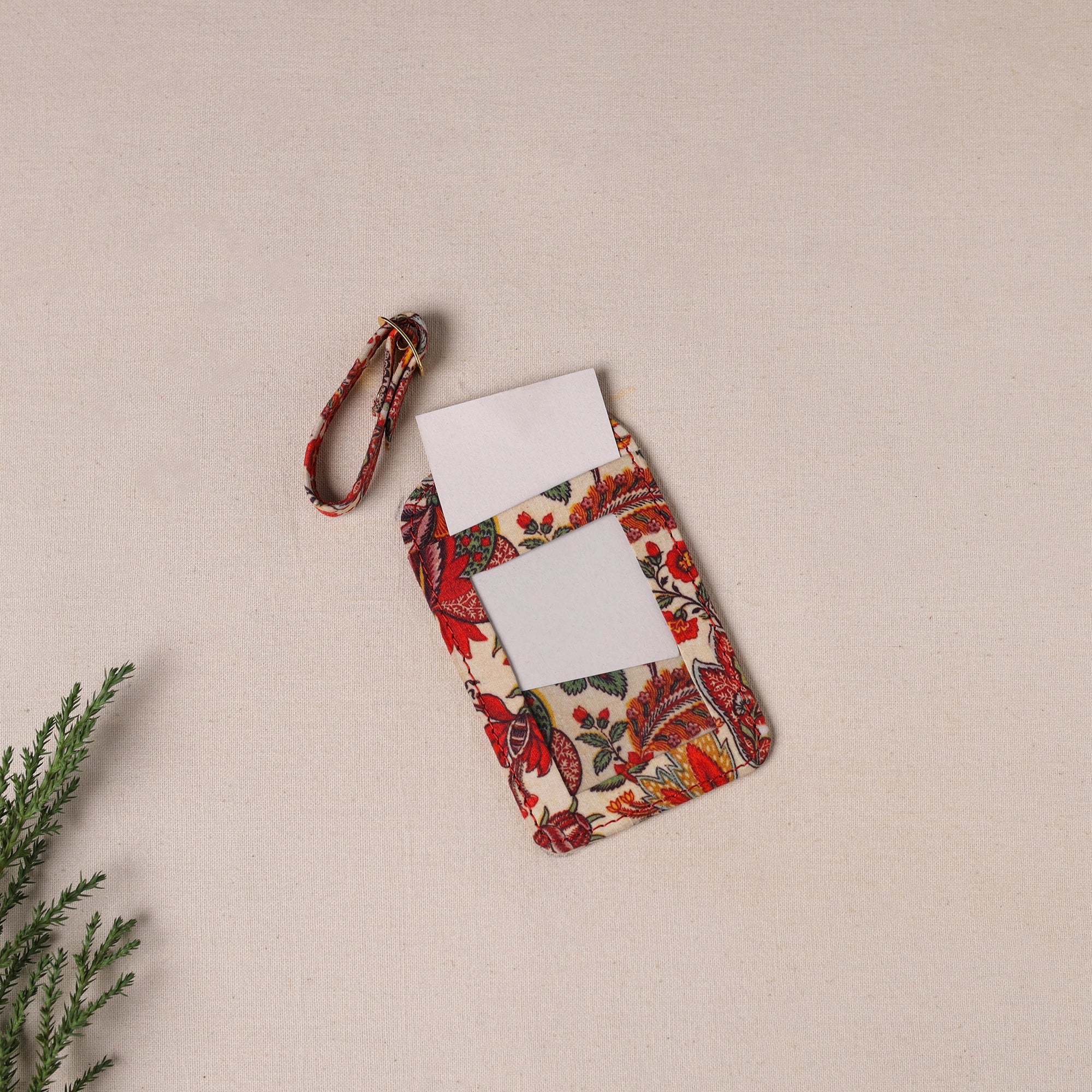 Buy Floral Printed Handcrafted Luggage Tag 