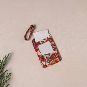 Buy Floral Printed Handcrafted Luggage Tag 