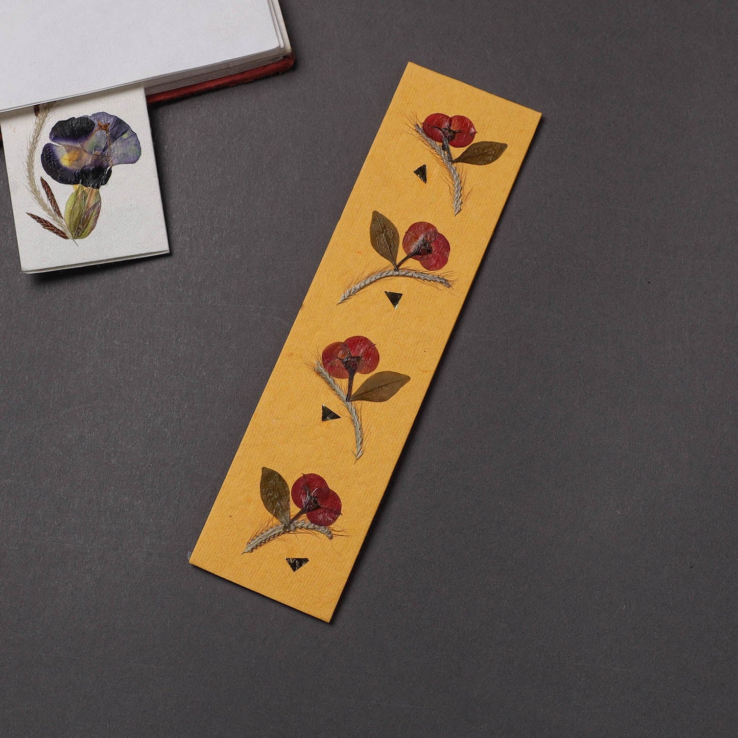 Buy Flower Art Handmade Paper Magnetic Bookmark 