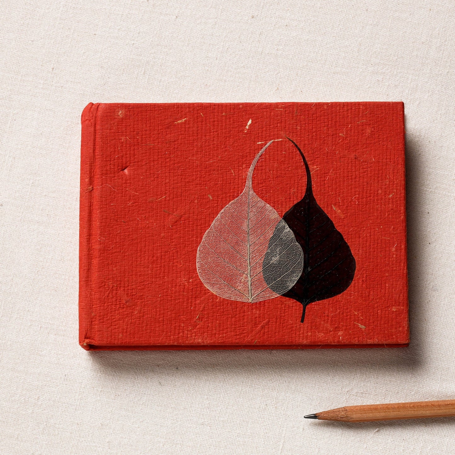  Flower Art Work Special Visitor Notebook (4.3 x 5.5 in) 