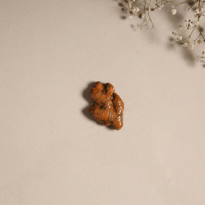 Ginger - handpainted terracotta magnet 14 - handcrafted