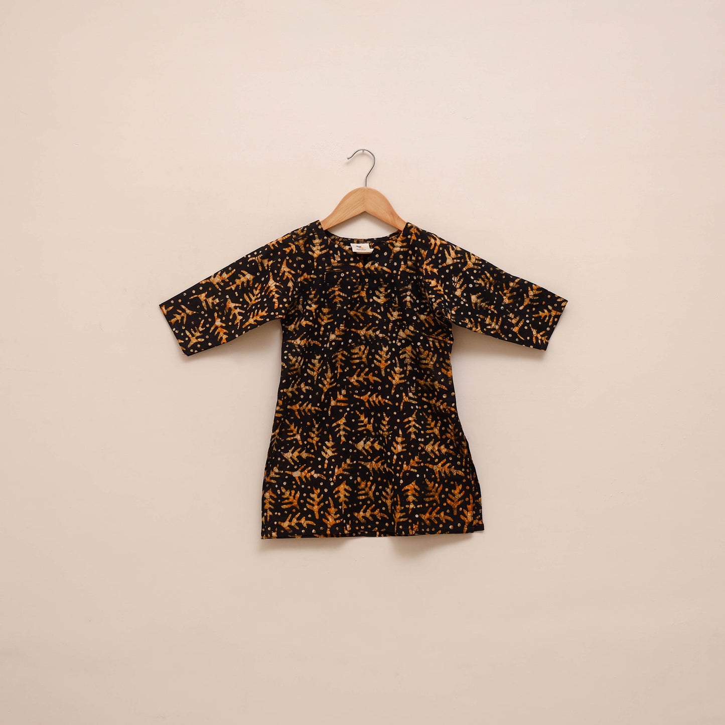 Girls hand batik pure cotton kurta set (3-6 years) 10
