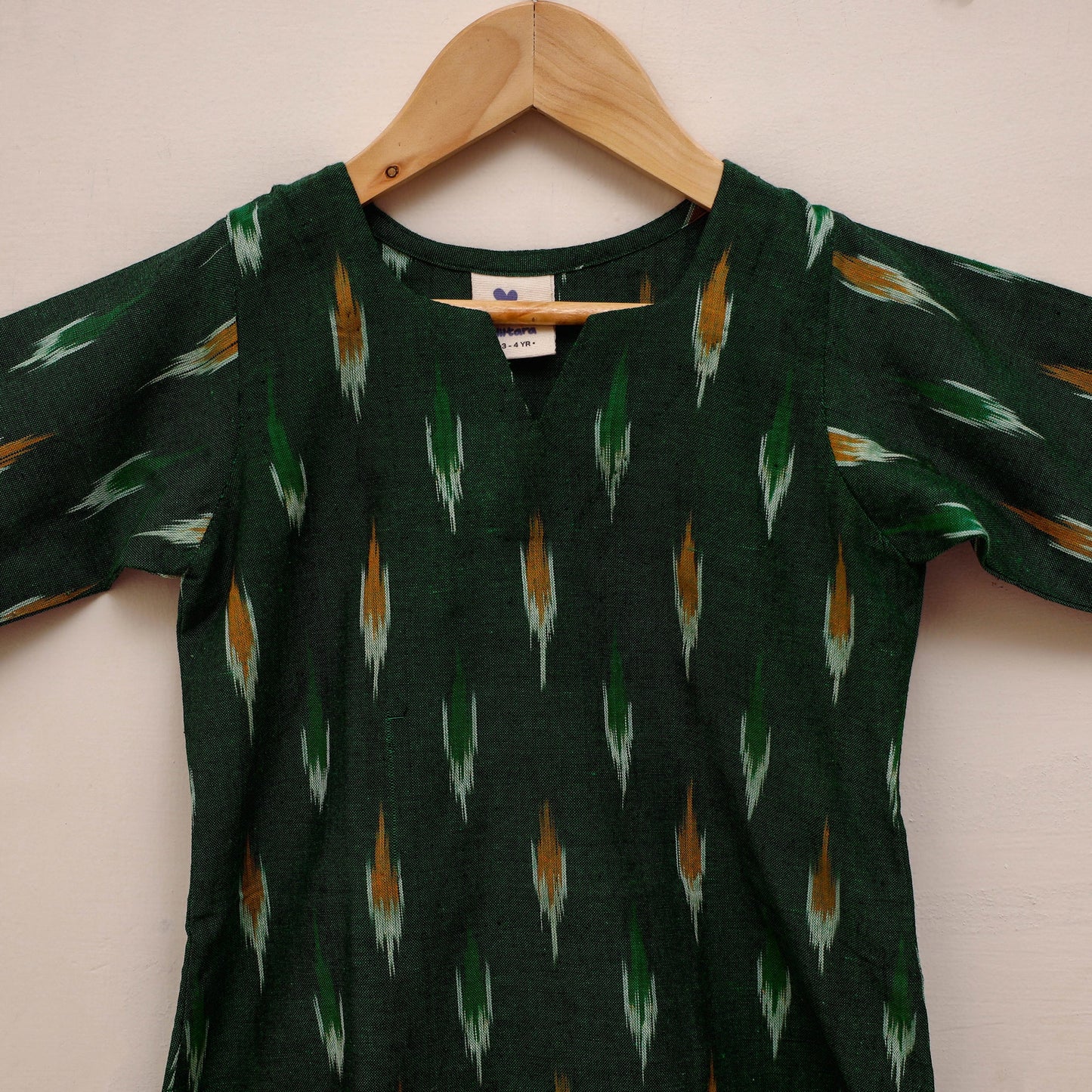 Girls pochampally ikat pure cotton kurta set (3-6 years) 04