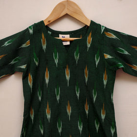 Girls pochampally ikat pure cotton kurta set (3-6 years) 04