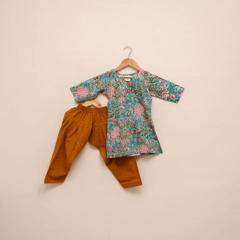 Girls sanganeri pure cotton kurta set (2-4 years) 08