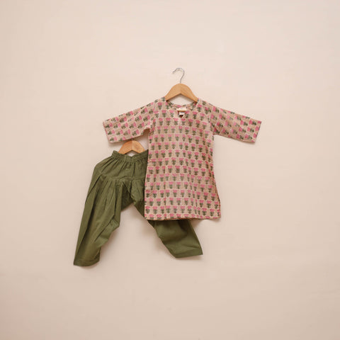 Girls sanganeri pure cotton kurta set (2-6 years) 07