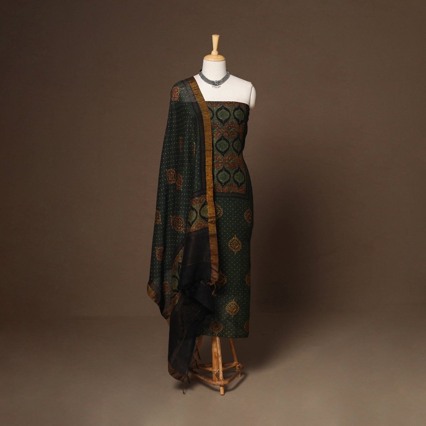 Green - 2pc linen silk unstitched dress material 09