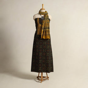 Green - 2pc natural dyed unstitched dress material 17