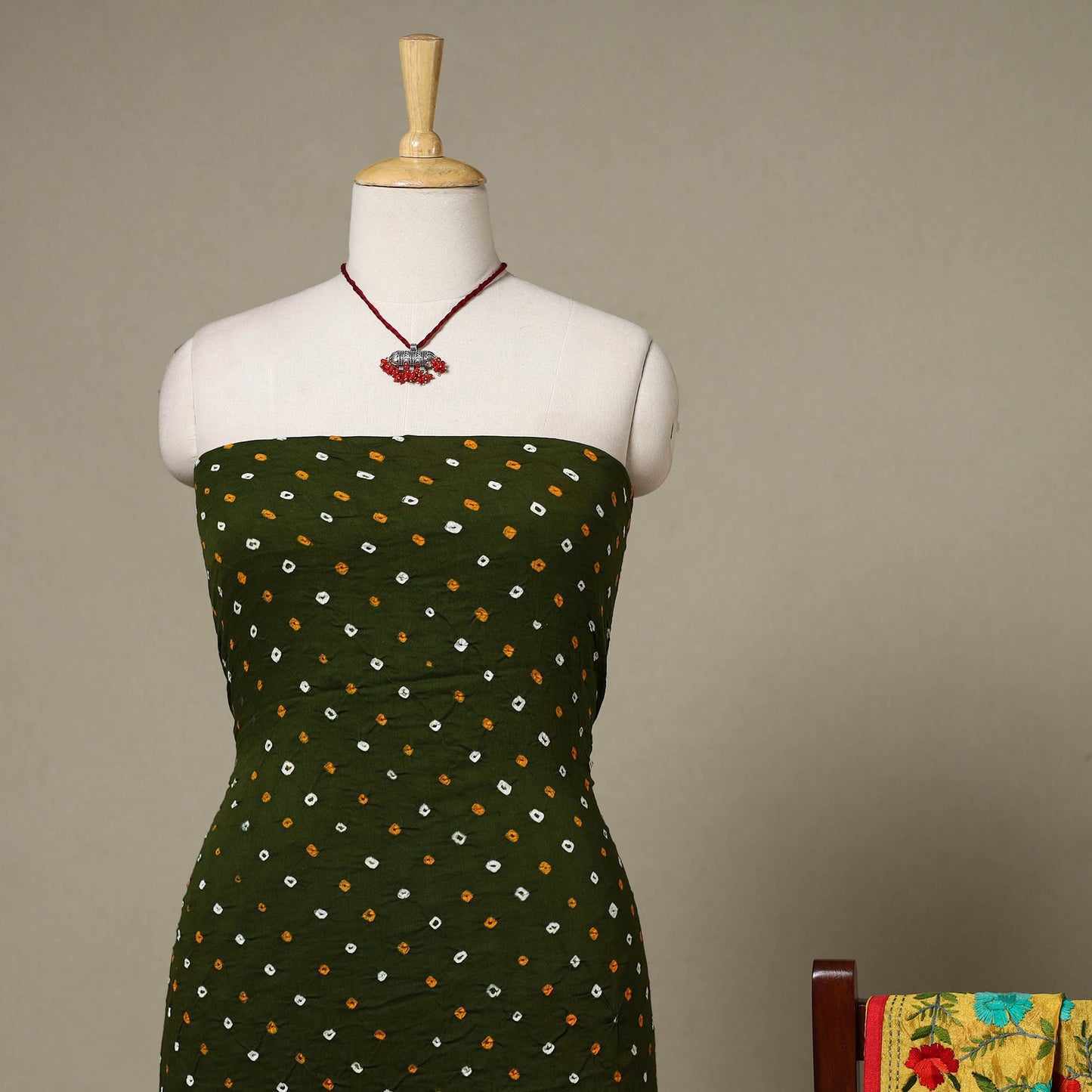 Green 2pc Unstitched Bandhani Dress Material with Jewellery Set