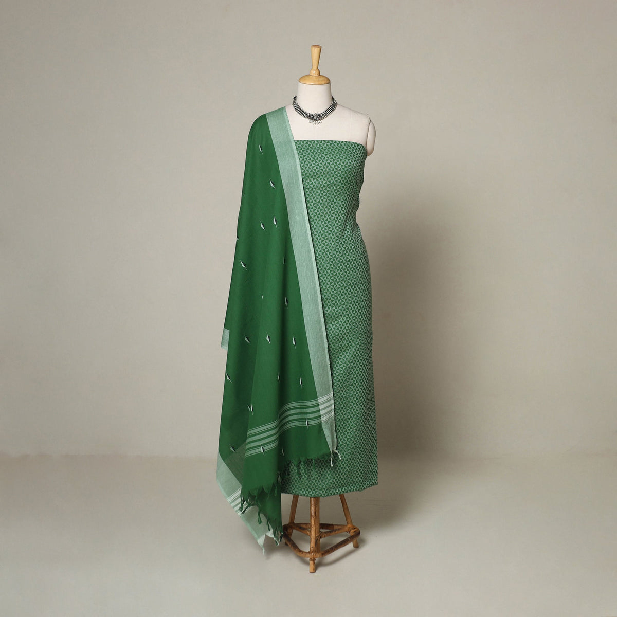 Green - 3pc cotton unstitched jacquard dress material 02