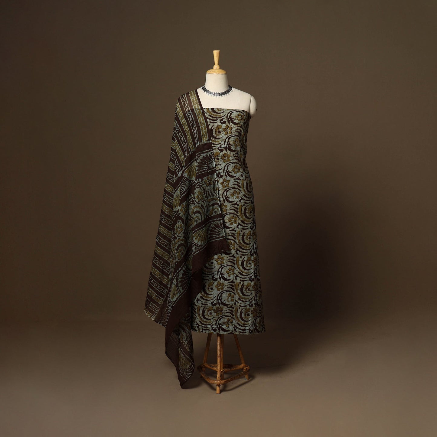 Green - 3pc cotton unstitched kutch batik dress material 39