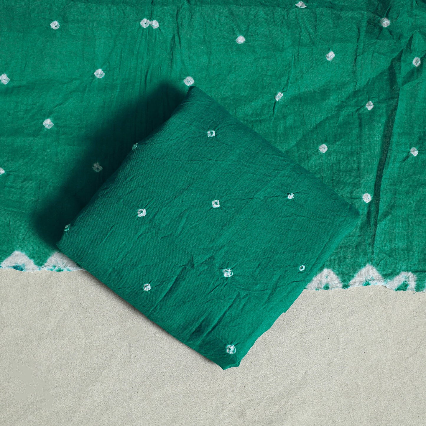 Green 3pc Embroidered Unstitched Kutch Bandhani Dress Material