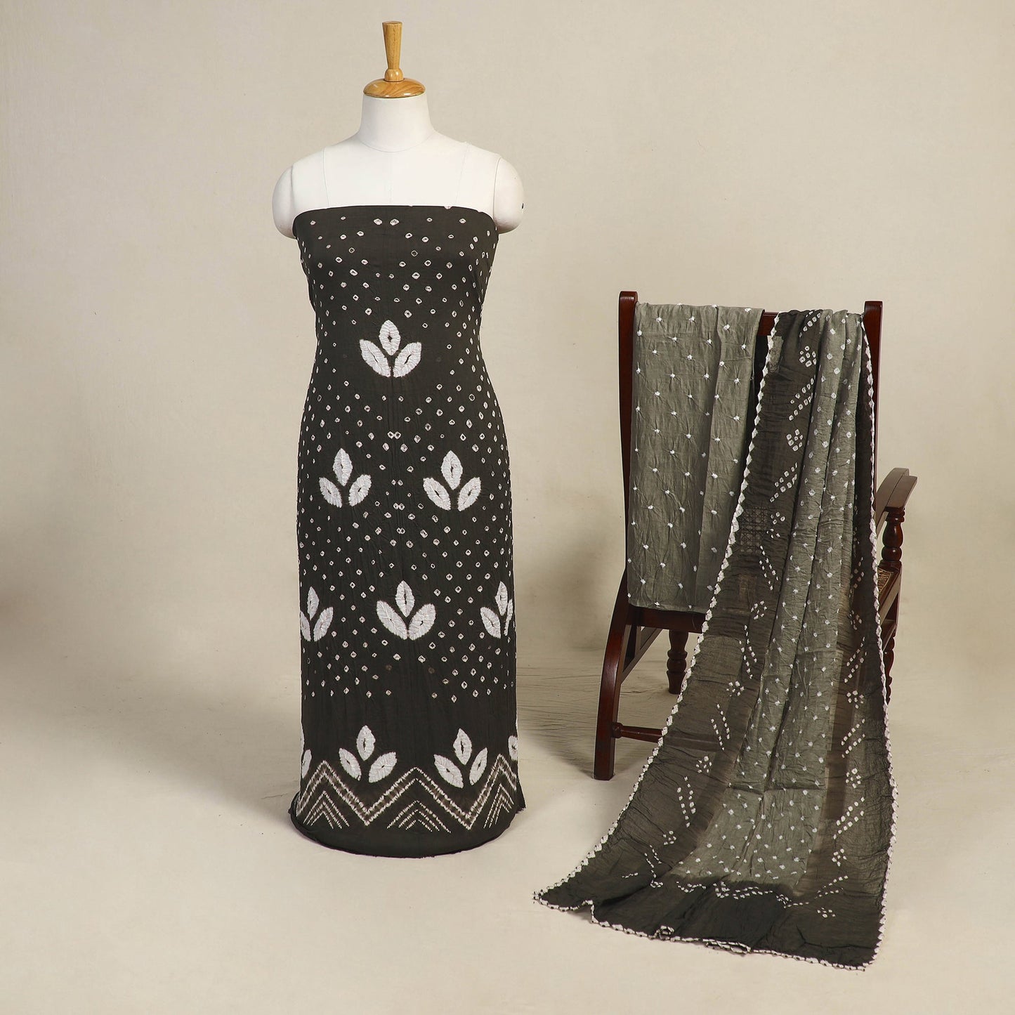 Green - 3pc Kutch Tie-Dye Satin Cotton Bandhani Dress Material