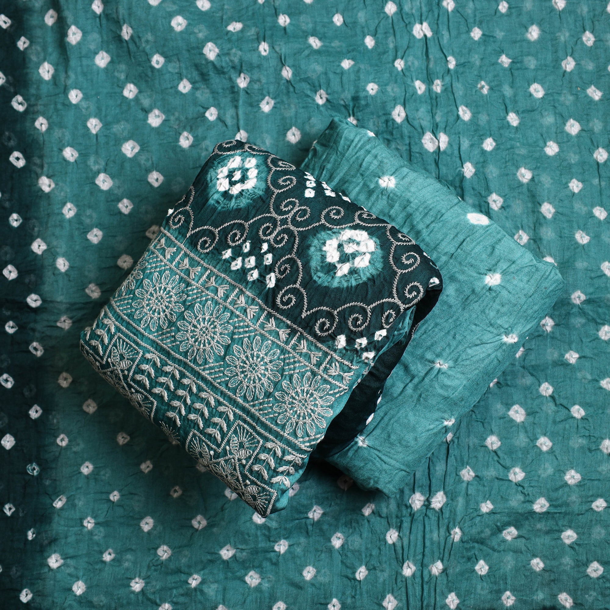 Green 3pc Tie & Dye Satin Cotton Bandhani Unstitched Dress Material Suit Sets Green 3pc Tie & Dye Satin Cotton Bandhani Unstitched Dress Material Suit Sets