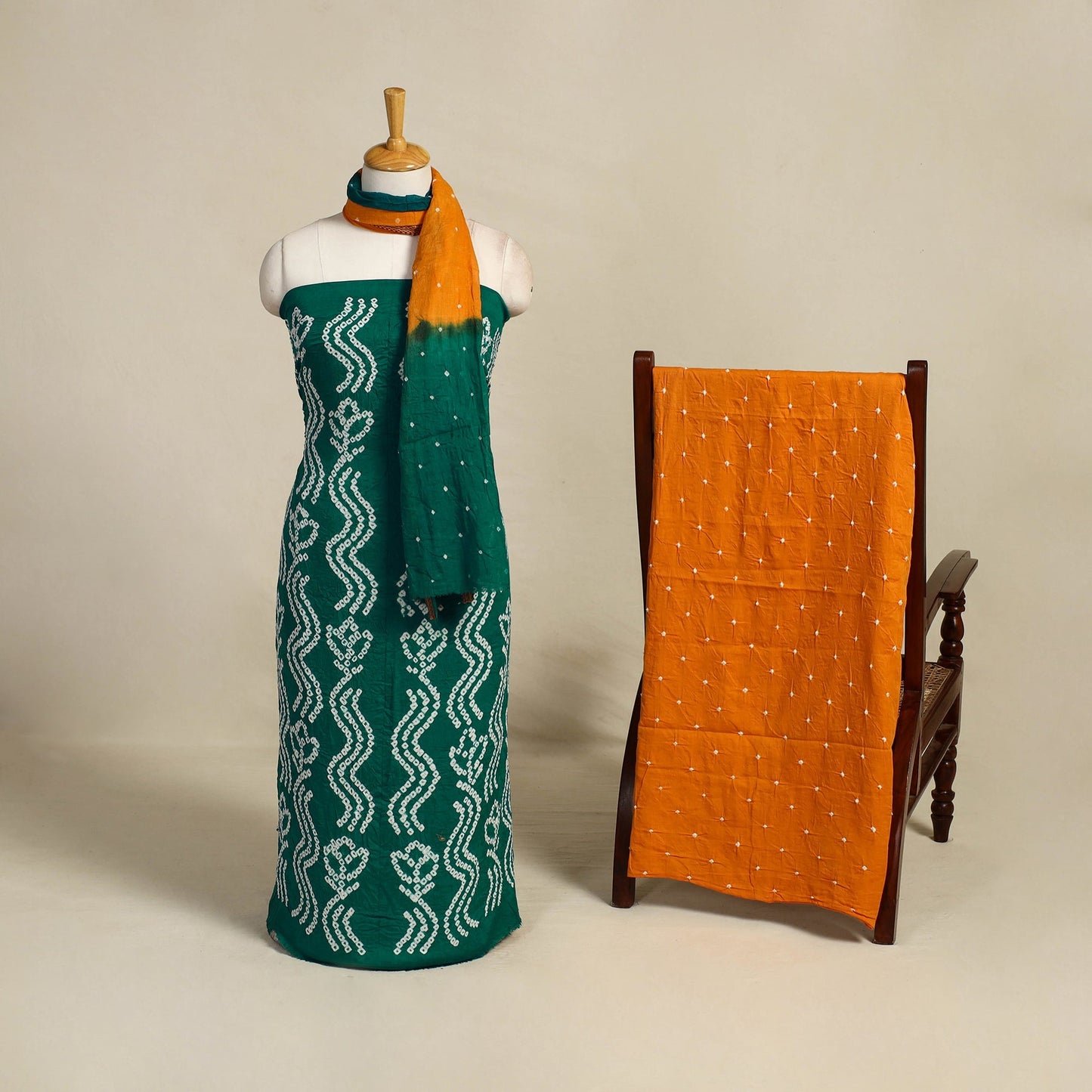 Buy 3pc Tie & Dye Satin Cotton Bandhani Dress Material