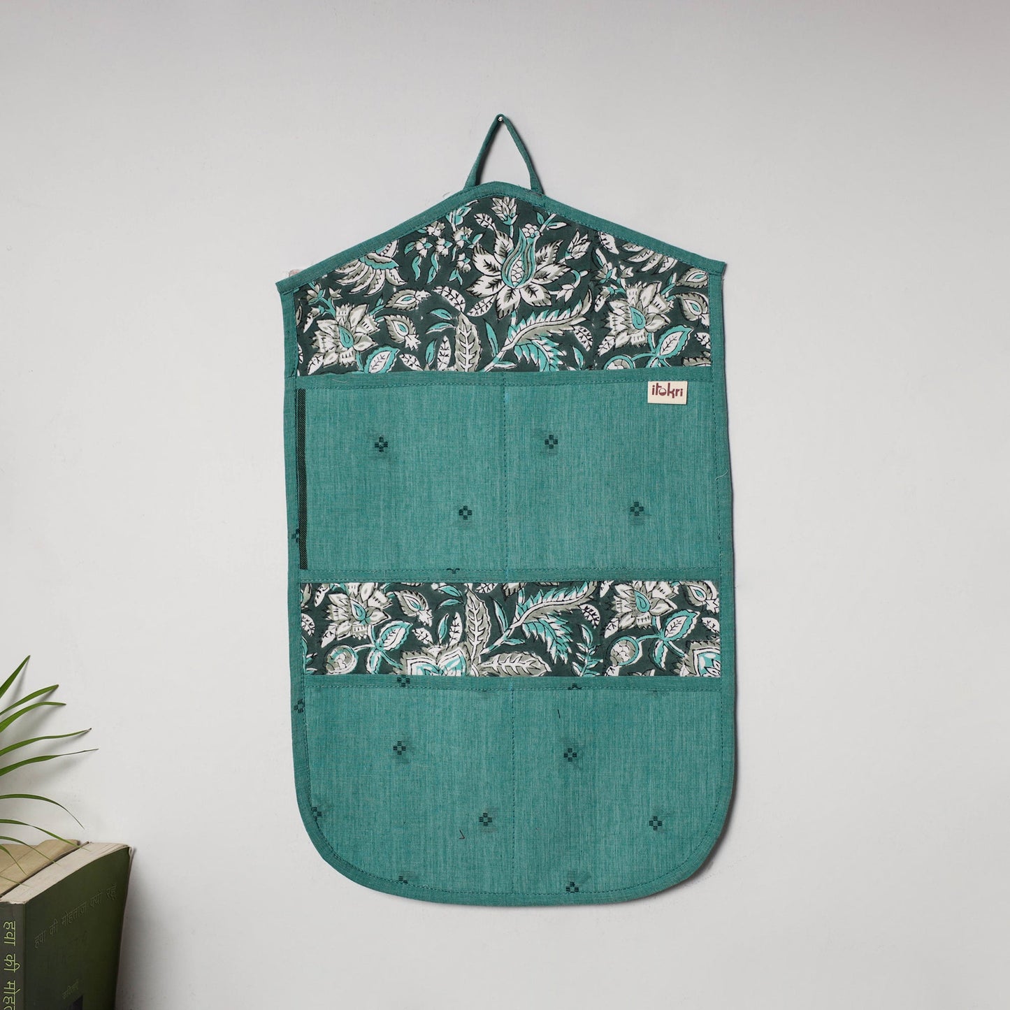 Green - 4 pockets handcrafted cotton wall hanging letter