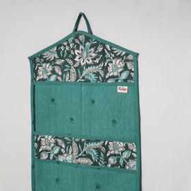 Green - 4 pockets handcrafted cotton wall hanging letter