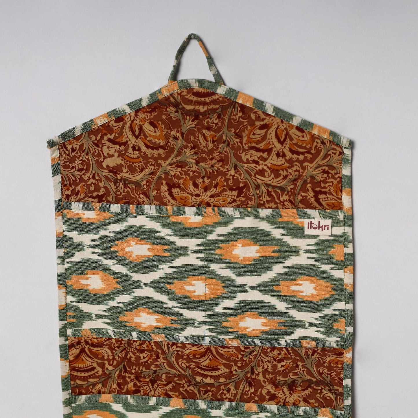 Green - 4 pockets handcrafted cotton wall hanging letter