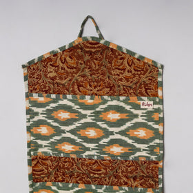 Green - 4 pockets handcrafted cotton wall hanging letter