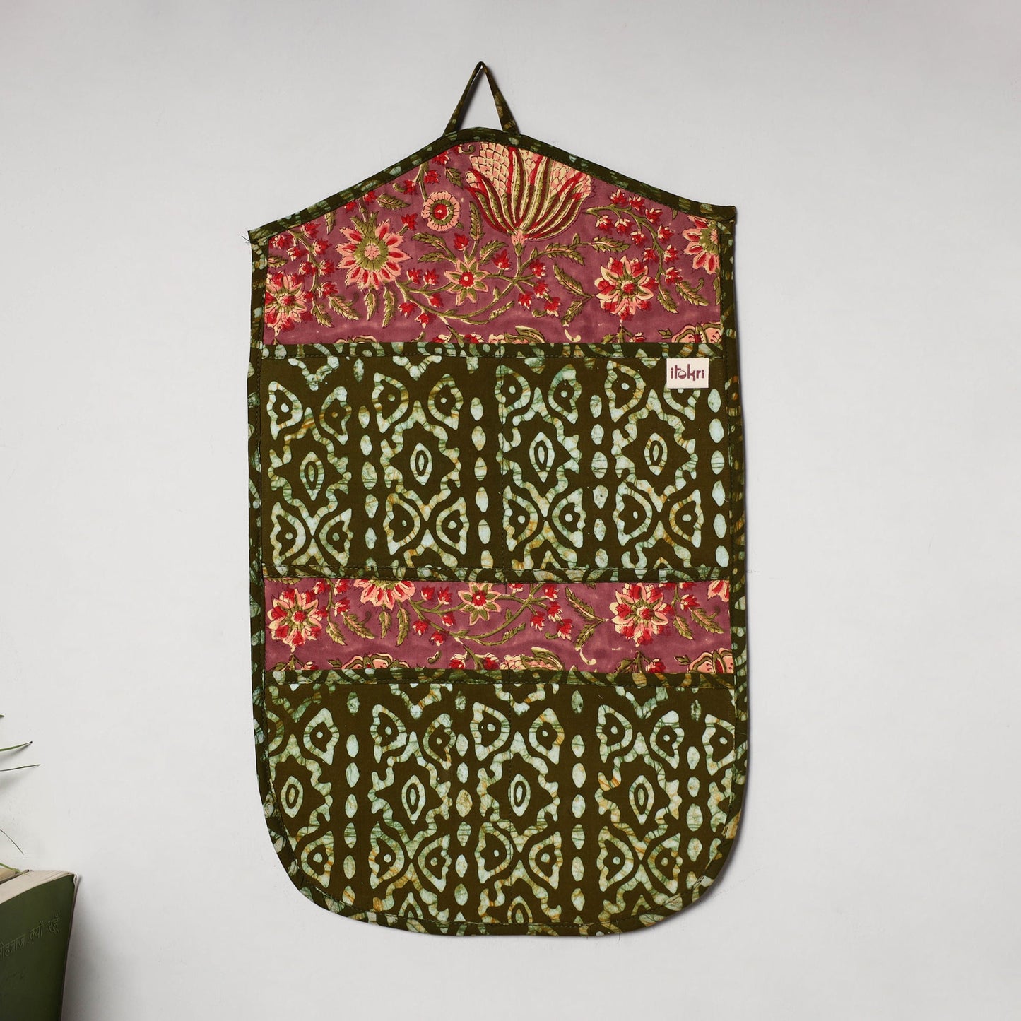 Green - 4 pockets handcrafted cotton wall hanging letter