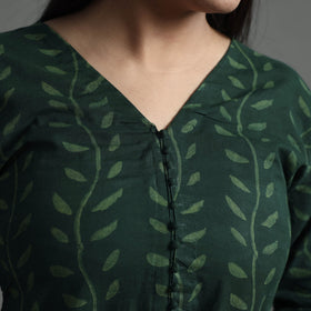 Buy Akola Hand Block Printed Cotton A-Line Kurta Online at iTokri.com
