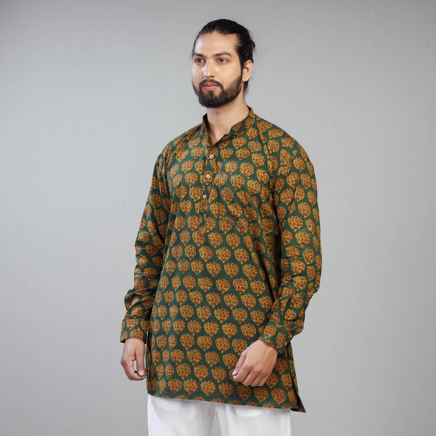 Akola Block Print Cotton Men Green Short Kurta 