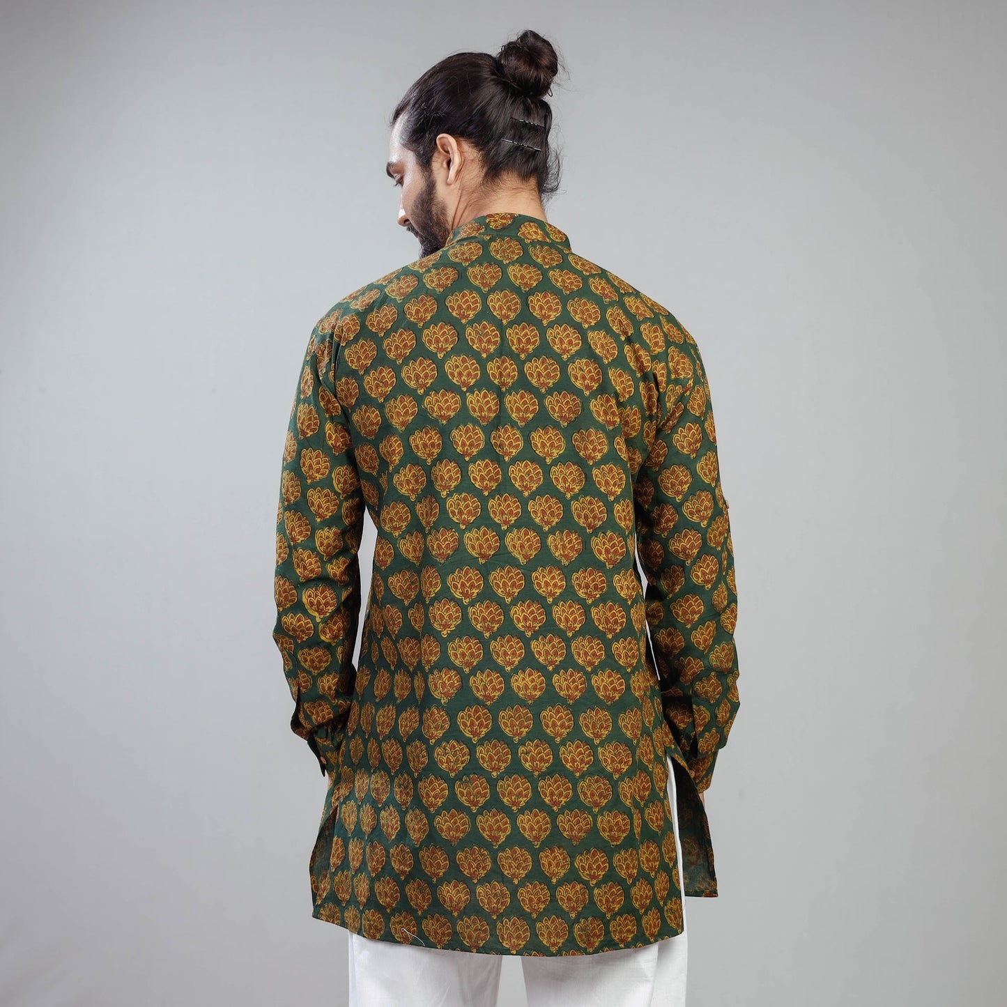 Akola Block Print Cotton Men Green Short Kurta 