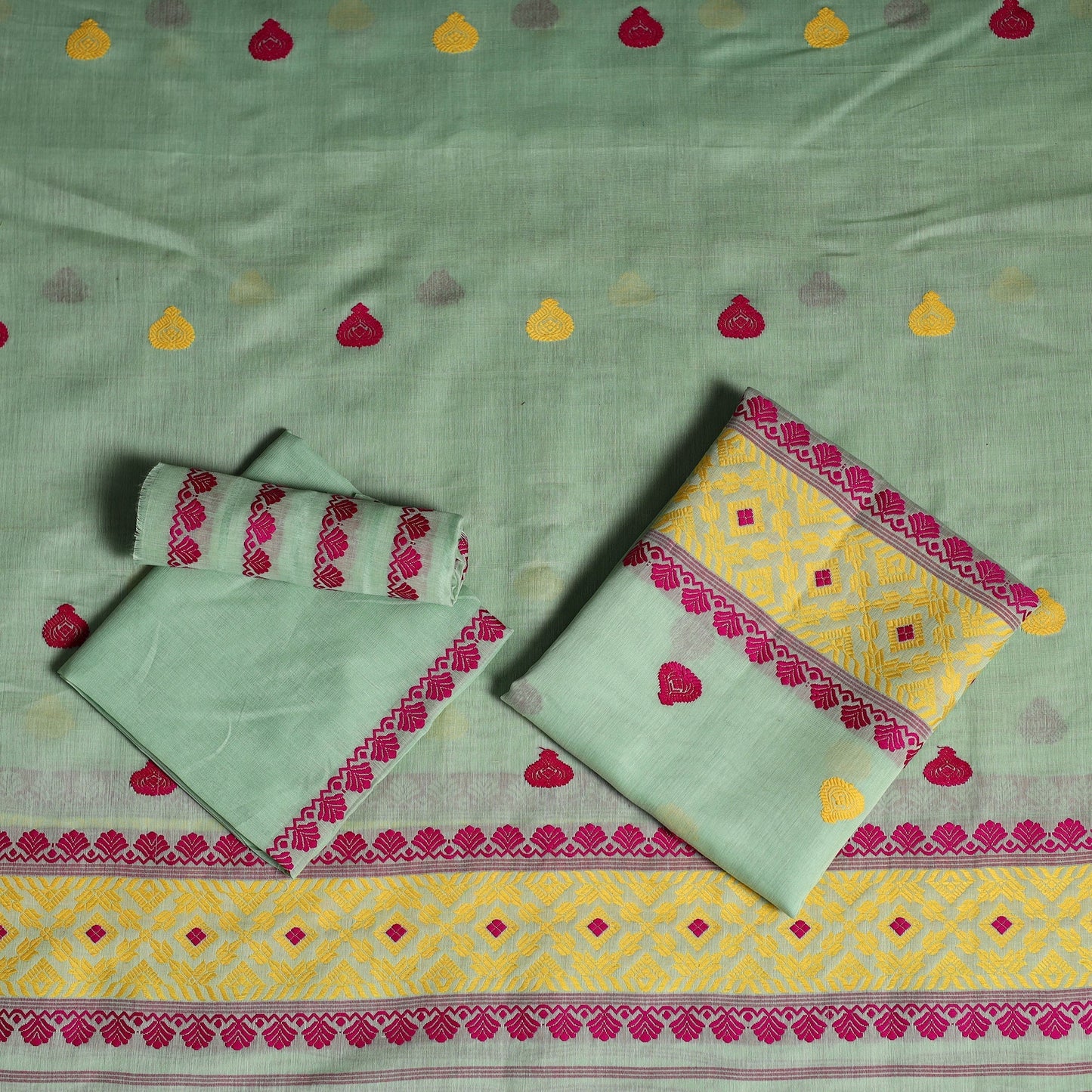 Assam handloom silk cotton mekhela chador with blouse piece